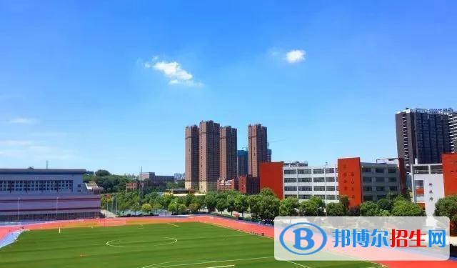 廣西2021年中專與?？频膮^(qū)別