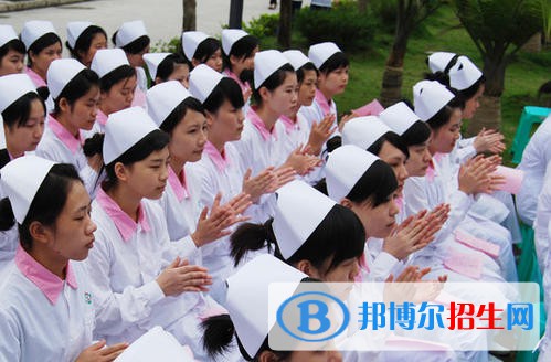 四川2021年護理學校要讀幾年