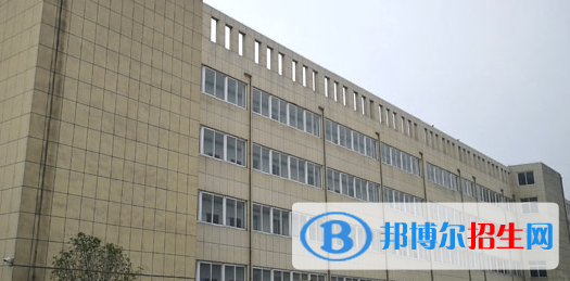 懷寧縣宏達技工學(xué)校2021年宿舍條件