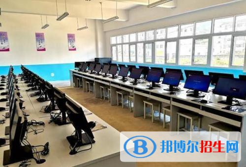成都2021年中專(zhuān)讀什么