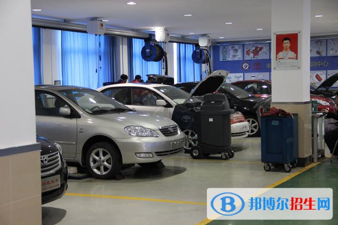 廣州2021年哪個(gè)學(xué)校有汽修學(xué)校