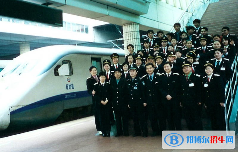 重慶2022年初中生讀鐵路學校怎么樣