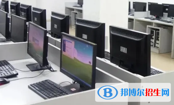 貴陽(yáng)2021年計(jì)算機(jī)學(xué)校學(xué)什么的