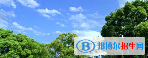 成都2021年哪個學(xué)校有護理學(xué)校