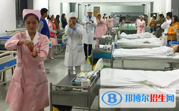邢臺2021年衛(wèi)校學(xué)費(fèi)多少