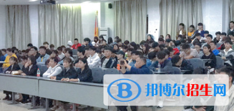 成都2021年初中生可以上的護理學(xué)校