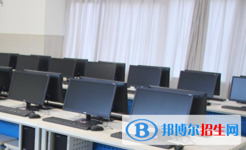 浙江2021年女生上計算機(jī)學(xué)校學(xué)什么專業(yè)好