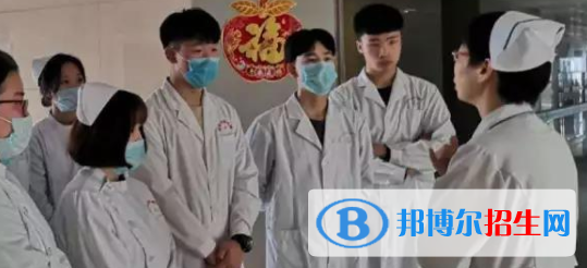 成都2021年適合男生的護理學(xué)校專業(yè)