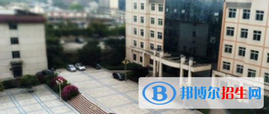 成都2021年讀護(hù)理學(xué)校后悔了