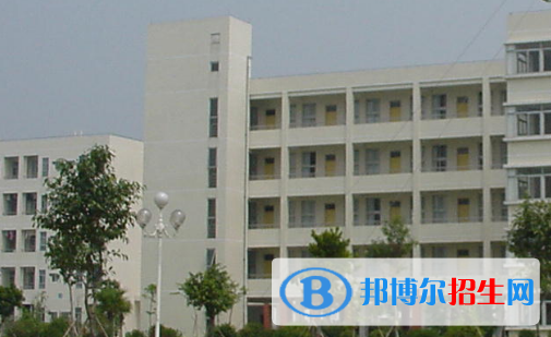 貴州2021年男生學(xué)什么中專學(xué)校好