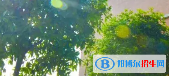 成都2021年到哪里讀護理學校好