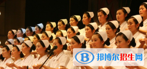 成都2021年女生上護(hù)理學(xué)校學(xué)什么好