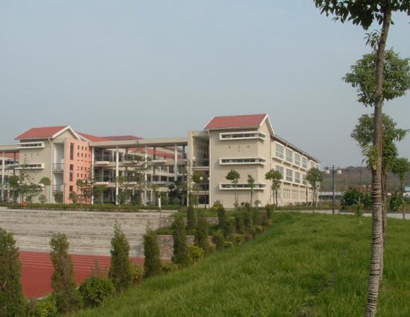 南京2021年上中專學(xué)校可以考大學(xué)嗎