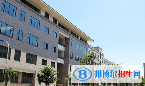 貴州2021年高中畢業(yè)能上中專學(xué)校