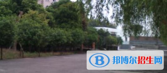 成都2021年護理學校學費多少
