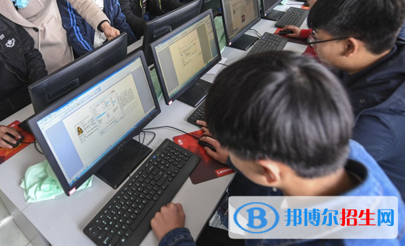 杭州2021年計(jì)算機(jī)學(xué)校讀幾年