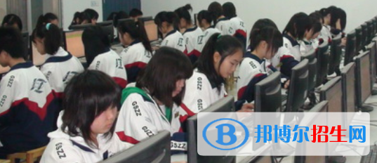 四川2021年女生學(xué)計(jì)算機(jī)學(xué)校怎么樣