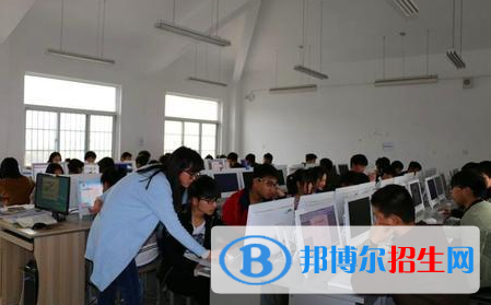 杭州2021年計(jì)算機(jī)學(xué)校學(xué)什么比較好