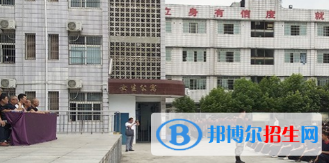 四川2021年初中生可以讀的計(jì)算機(jī)學(xué)校