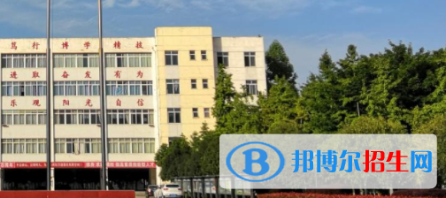 四川2021年初中生報什么計算機(jī)學(xué)校好