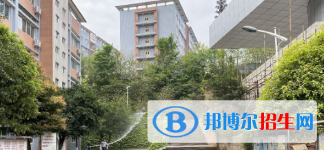四川2021年男生學什么計算機學校好