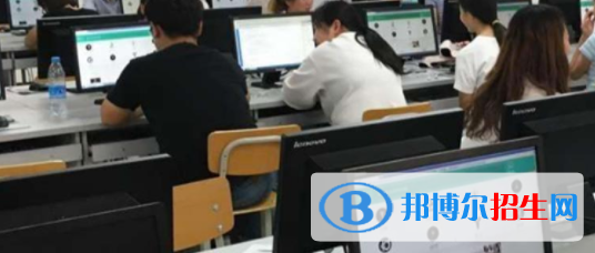 四川2021年計(jì)算機(jī)學(xué)校和職高哪個(gè)好