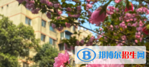 成都成醫(yī)一附院護(hù)士學(xué)校2022年學(xué)費(fèi)、收費(fèi)多少