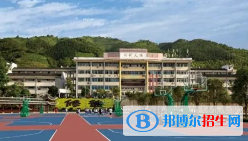 天柱中等職業(yè)技術(shù)學(xué)校2022年學(xué)費(fèi)、收費(fèi)多少