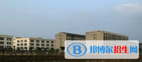 四川2022年初中生可以上什么計(jì)算機(jī)學(xué)校