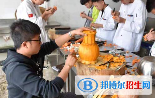 黔東南中等職業(yè)技術(shù)學校2022年招生辦聯(lián)系電話