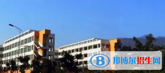 四川2022年男生讀計算機學校好不好