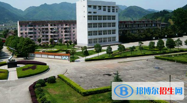 邢臺(tái)民進(jìn)經(jīng)濟(jì)管理中等專業(yè)學(xué)校2022年報(bào)名條件、招生要求、招生對(duì)象