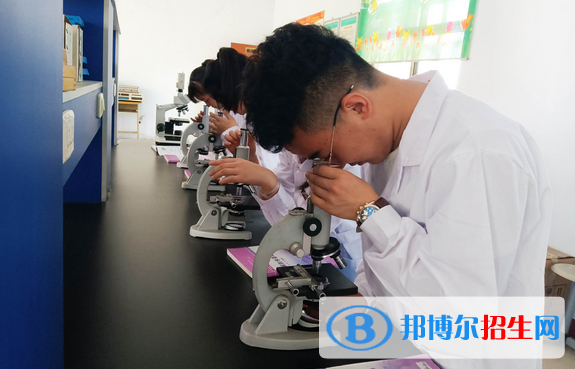 邢臺(tái)英才醫(yī)學(xué)中等專業(yè)學(xué)校怎么樣、好不好