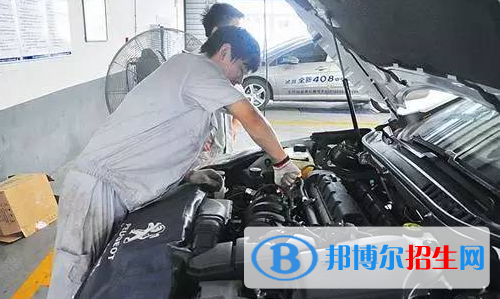四川2022年適合男生的汽修學(xué)校專業(yè)
