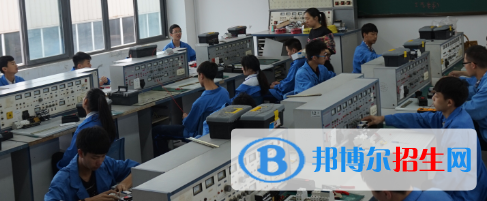 成都2022年初中生可以去的計(jì)算機(jī)學(xué)校