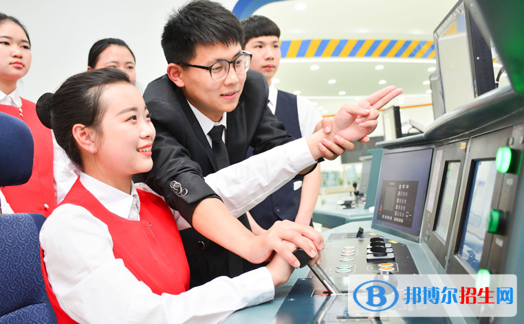 邯鄲2022年男孩子中專學什么專業(yè)好找工作