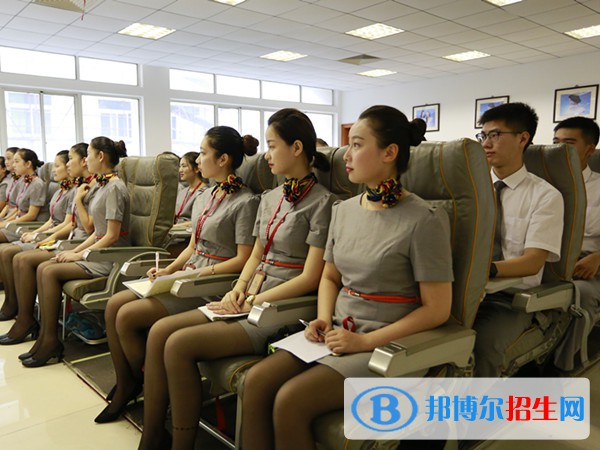 蘭州2022年上航空服務(wù)學校