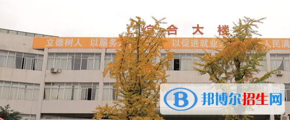 成都2022年哪個大專學(xué)校的計算機(jī)學(xué)校好