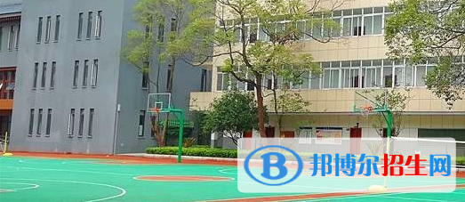 四川省人民醫(yī)院護(hù)士學(xué)校2022年宿舍條件