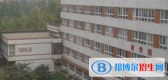 四川省工業(yè)貿(mào)易學(xué)校2022年學(xué)費(fèi)、收費(fèi)多少