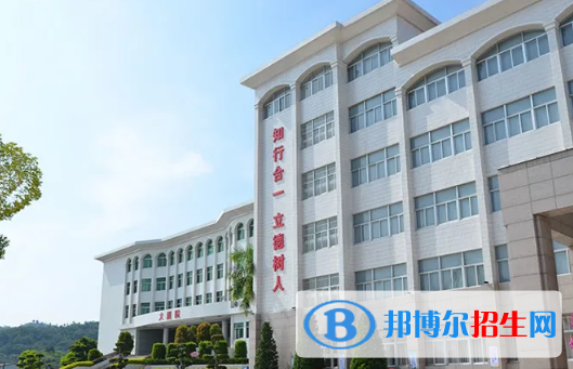 貴陽2022年中專學校畢業(yè)是什么學歷