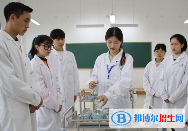 樂山醫(yī)藥科技學校高級技工學校2022年有哪些專業(yè)