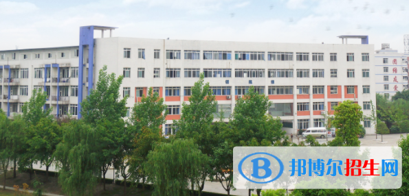 成都指南針職業(yè)技術學校2022年報名條件、招生要求、招生對象