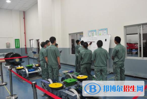 甘肅2022年職高好還是軌道交通學(xué)校好