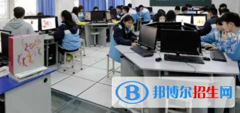 成都2022年計(jì)算機(jī)學(xué)校學(xué)什么最好