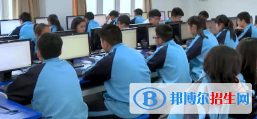 成都2022年計算機學(xué)校是什么