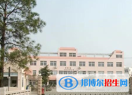 南充中等專業(yè)學(xué)校2022年學(xué)費(fèi)、收費(fèi)多少