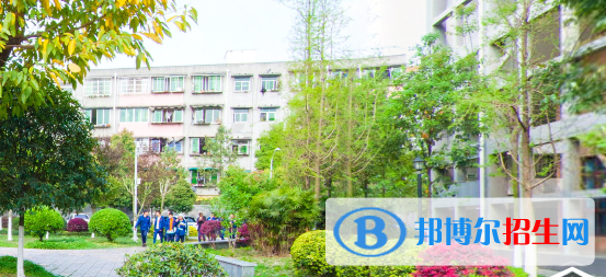郫縣友愛職業(yè)技術(shù)學(xué)校2022年招生辦聯(lián)系電話