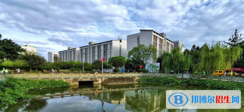 四川筠連縣職業(yè)技術(shù)學(xué)校2022年報名條件、招生要求、招生對象