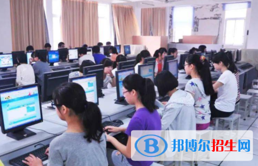 杭州2021年男生上什么電子商務(wù)學(xué)校好
